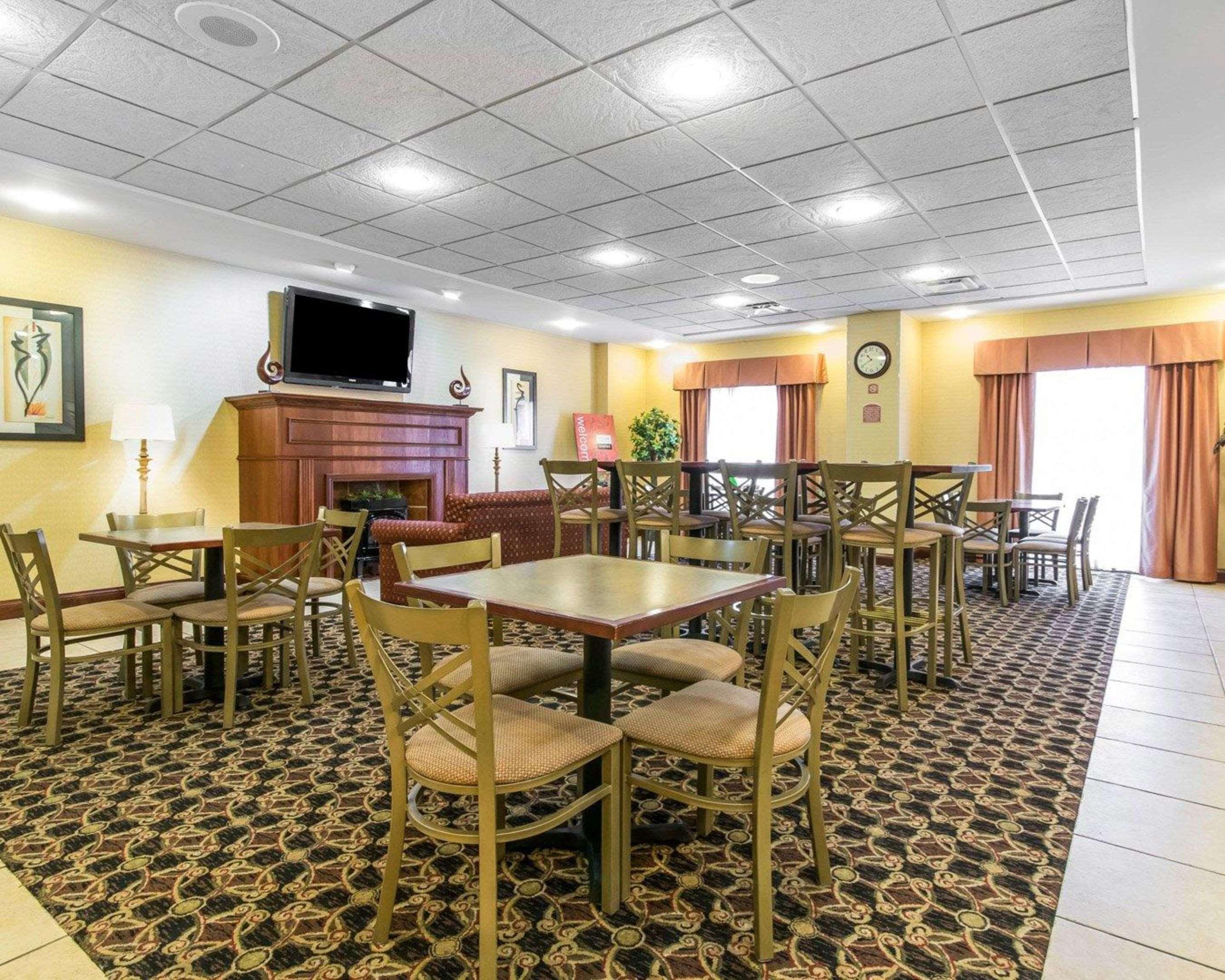Comfort Suites South Point - Huntington Esterno foto