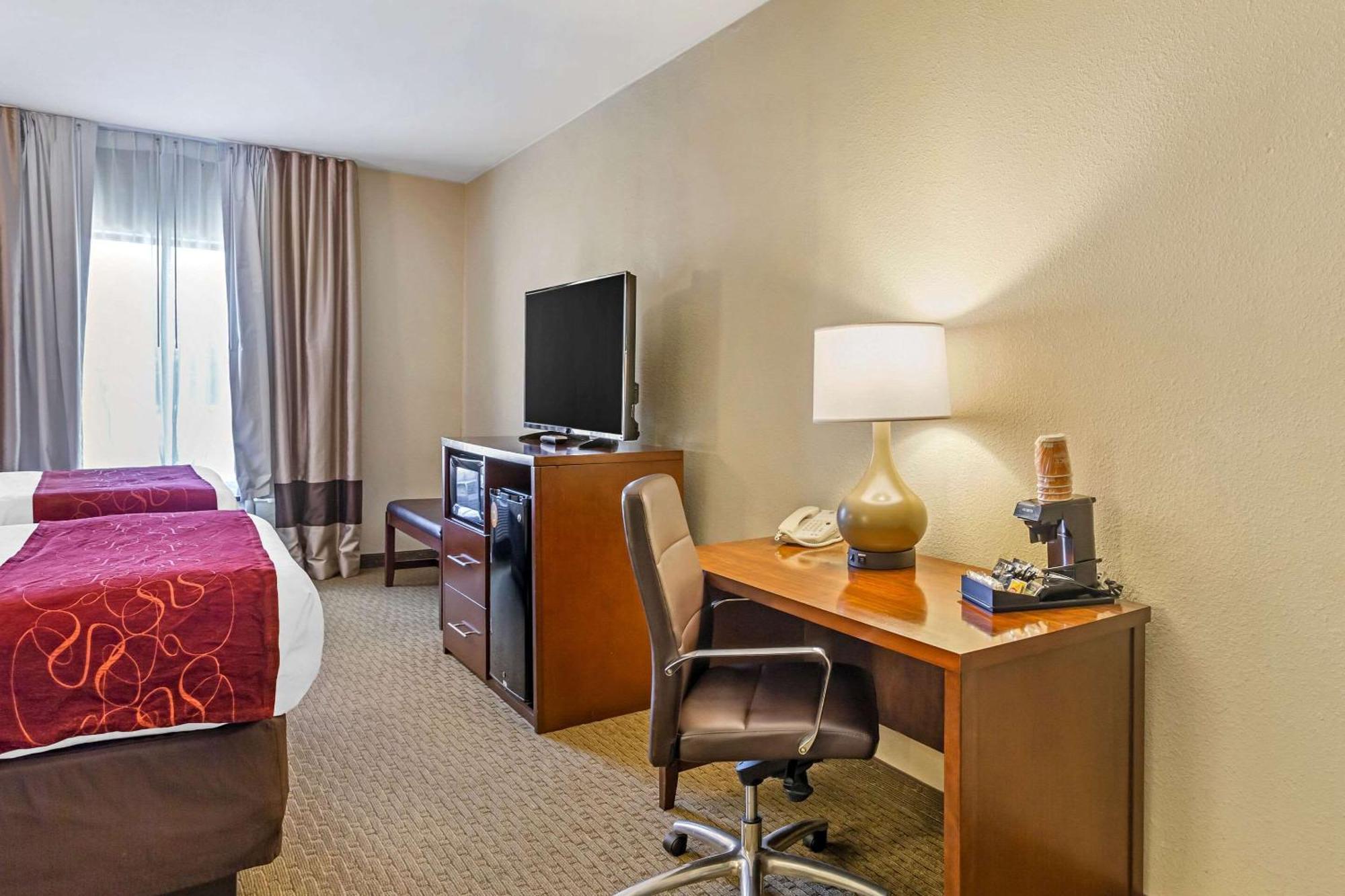 Comfort Suites South Point - Huntington Esterno foto
