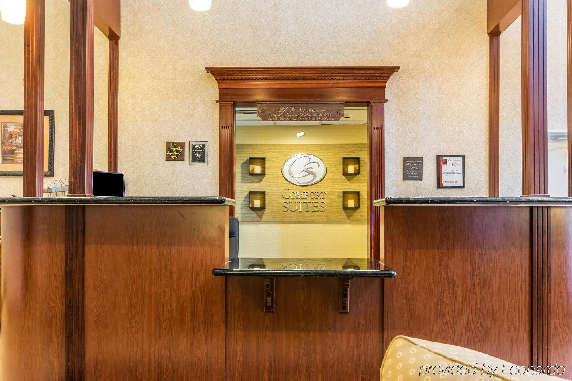 Comfort Suites South Point - Huntington Esterno foto